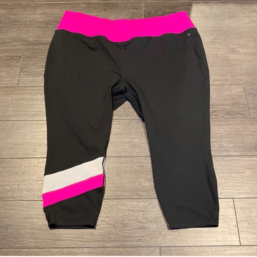 Torrid Active leggings size 2